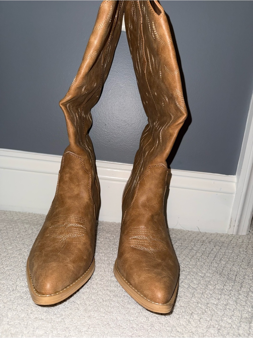 Embroidered Knee-High Western Boots Pointy Toe with Chunky Heel - Picture 8 of 8